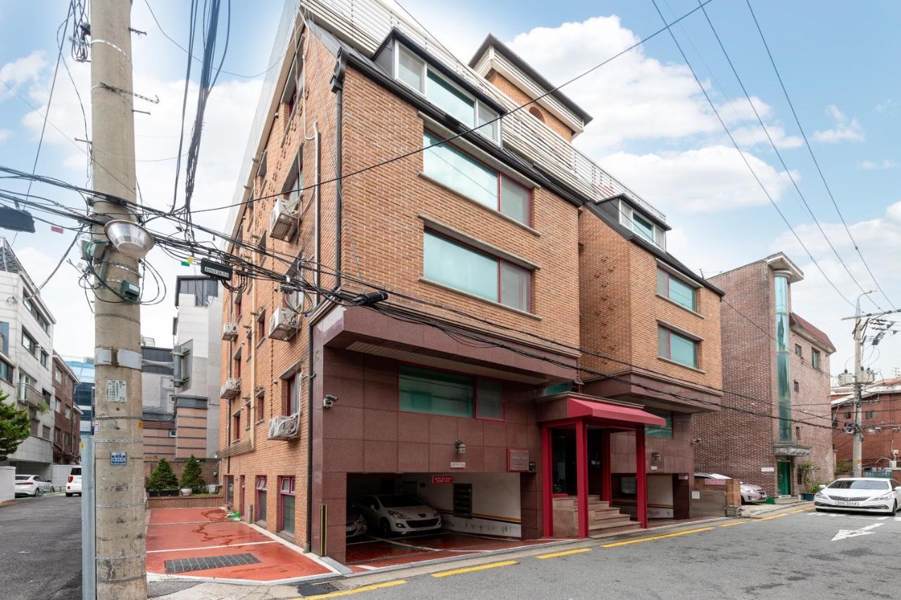 Daebok's Amazing Apartment *